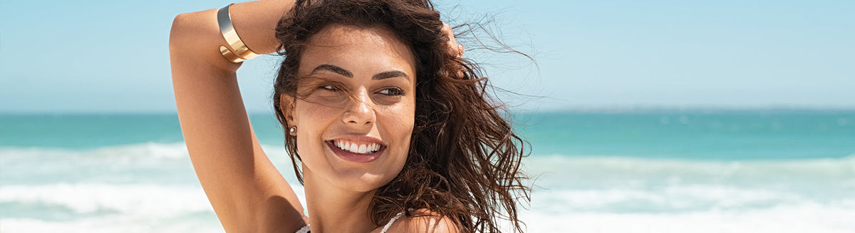È vero che l'acqua di mare fa male ai capelli?