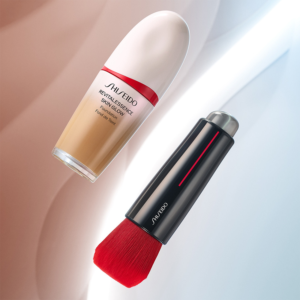 Revitalessence Skin Glow Foundation 30 ml